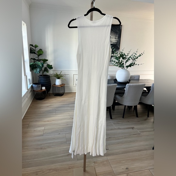 Commense Ribbed Knit Dress - Picture 5 of 6